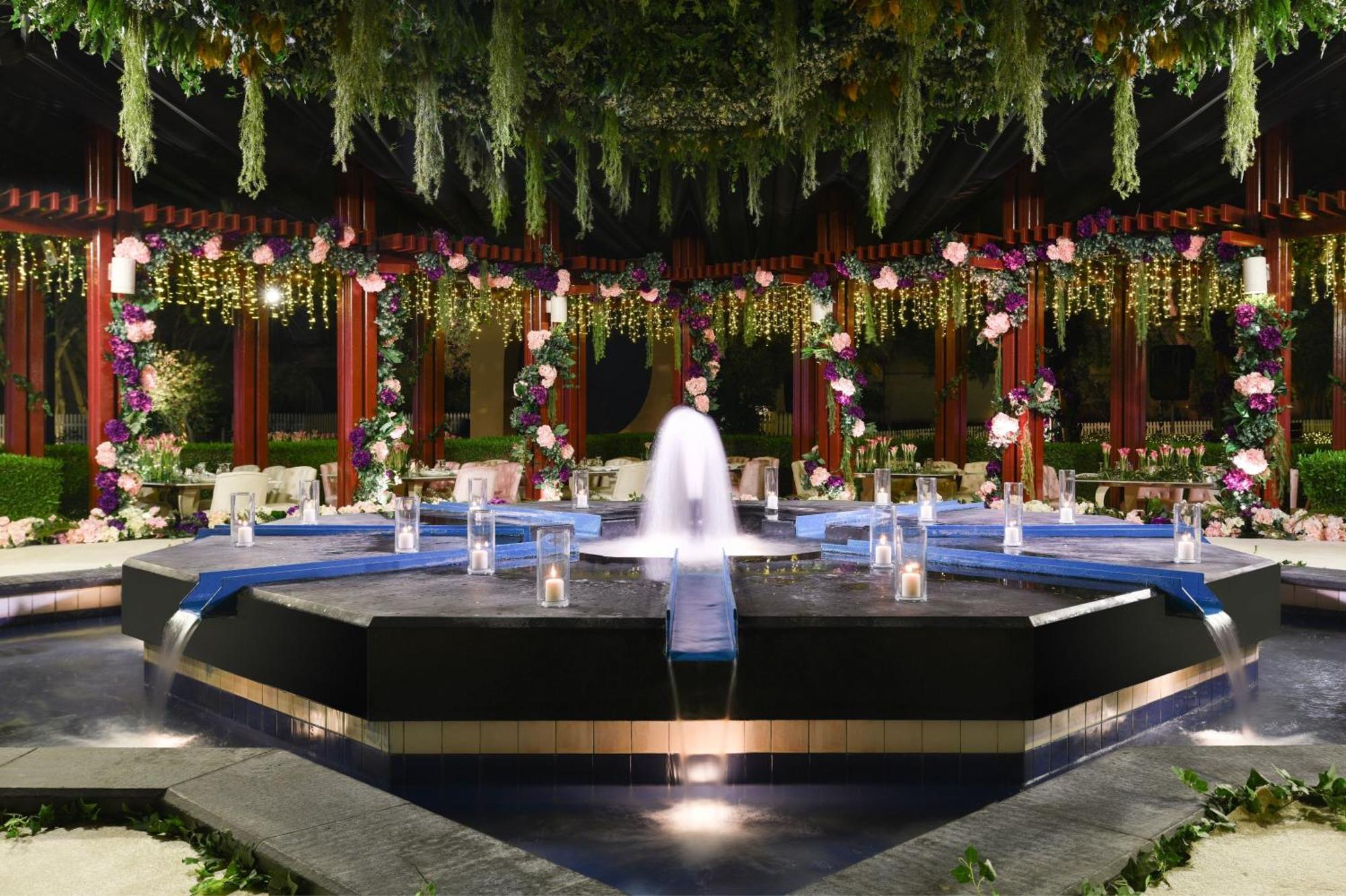 The Ritz-Carlton, Doha Hotel Exterior photo The Fountain
